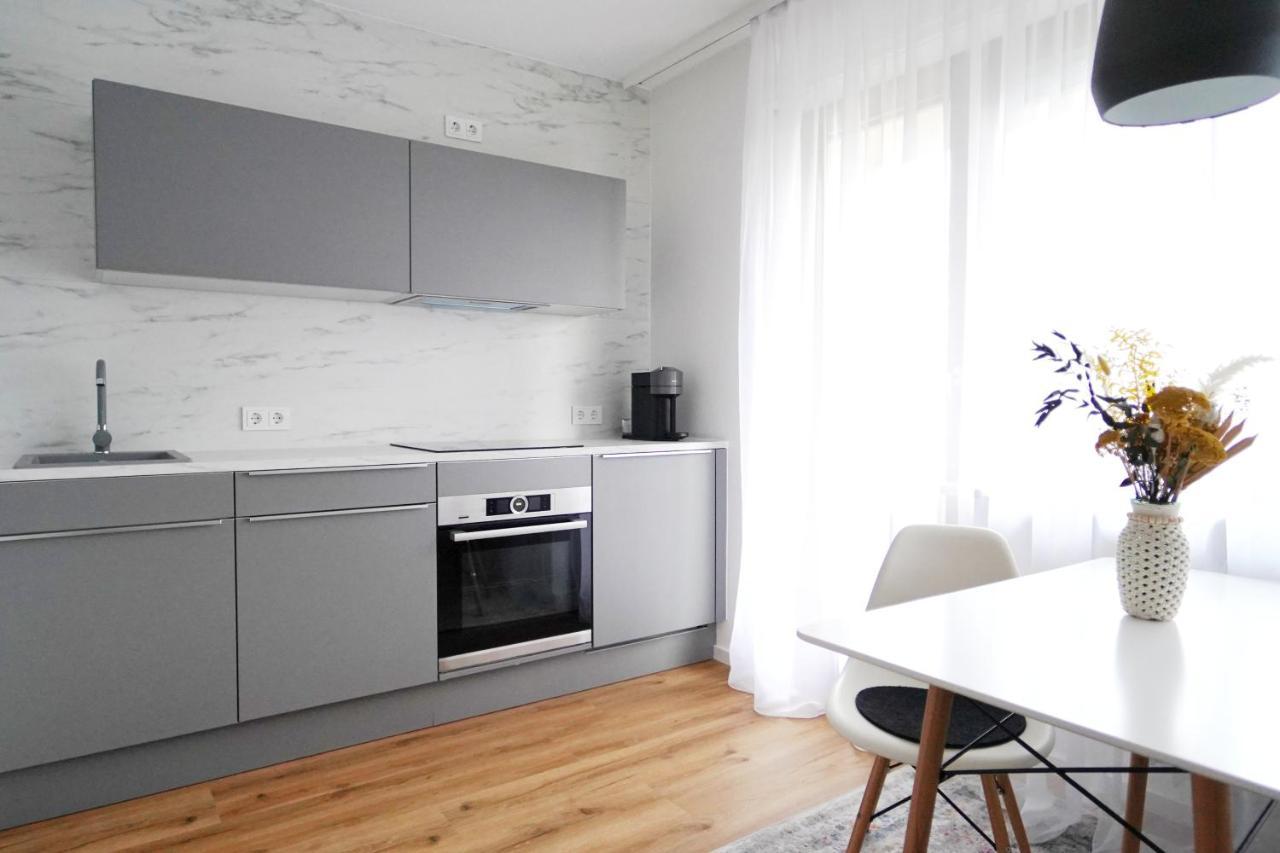 Apartment Mit Balkon Und Privatparkplatz 아우크스부르크 외부 사진