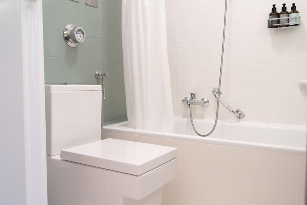 Apartment Mit Balkon Und Privatparkplatz 아우크스부르크 외부 사진